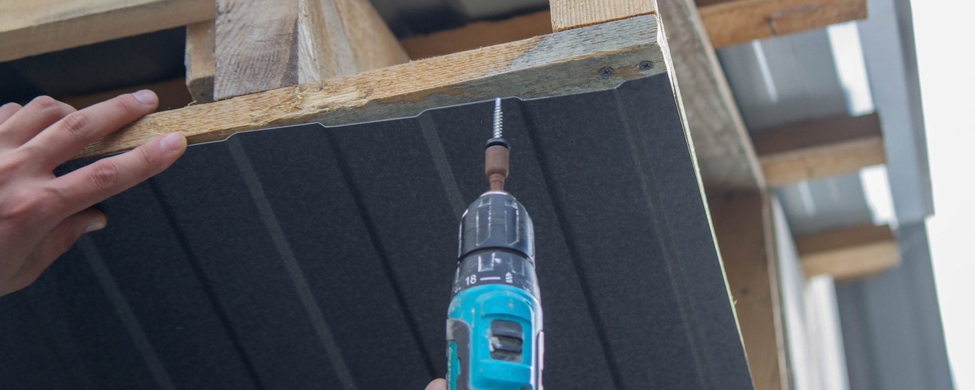 Roofer repairing roof Roofer repairing roof